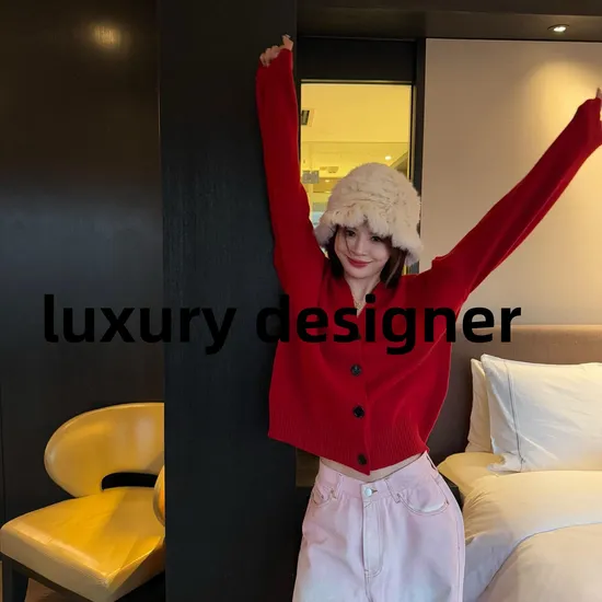 Knitting Luxury Fashion Wholesale Unique Elegant Delicate 1: 1 Copy Original Quality Women′s Like Replica Knitting Apparel 